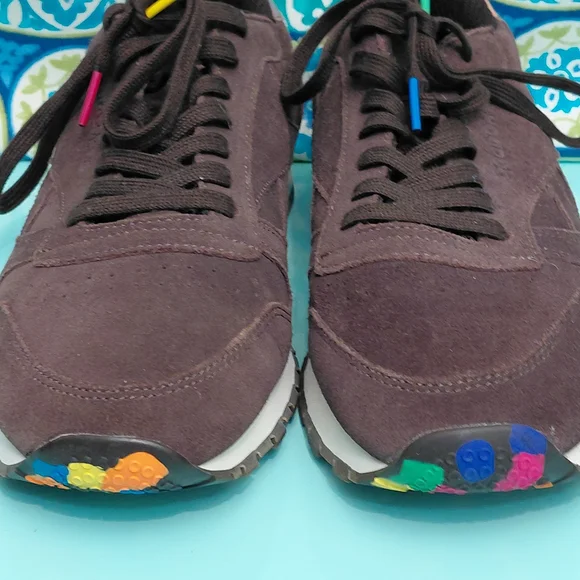 Reebok Classic Munchies Pack 'Cosmic Brownie' with Colorful Accents (Exclusive!)
